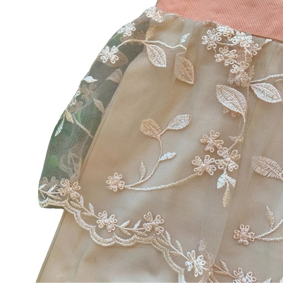 Elise Ryan Lace Embroidered Peplum Cocktail Dress Peach Beige Size UK 6 US 2 - Picture 4 of 8